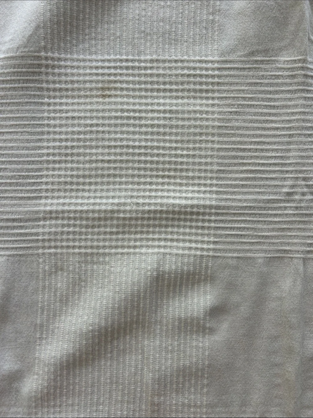 IKEA INDIRA White Textured Bedspread - Lightweight Waffle Weave king/queen